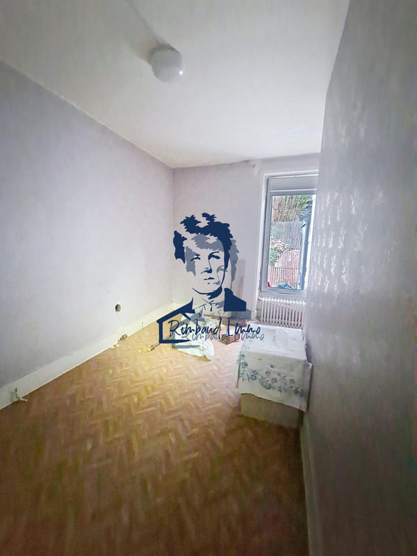 Maison - 104 m² - 4 pièces