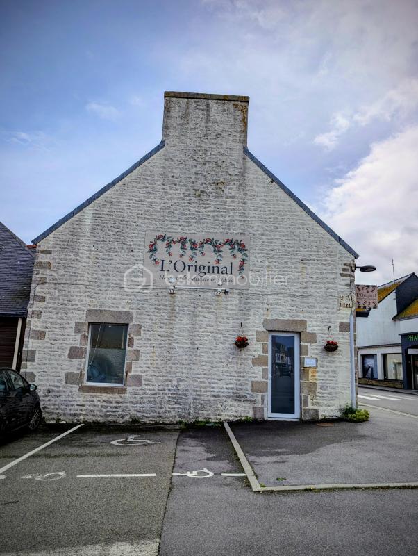 Local commercial - 99 m² - 2 pièces