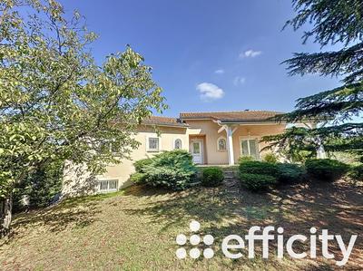 Maison - 194 m² - 6 pièces