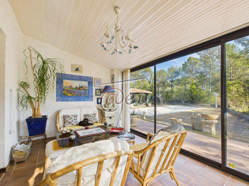 Villa - 214 m² - 7 pièces