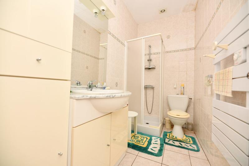 Maison - 93 m² - 5 pièces