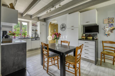 Maison - 200 m² - 6 pièces