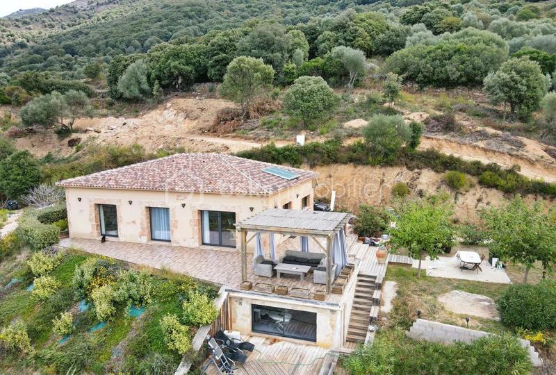 Maison - 149 m² - 4 pièces