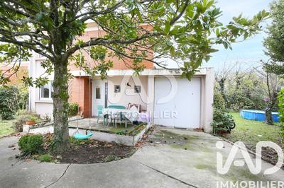 Maison - 101 m² - 4 pièces