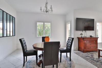 Appartement - 98 m² - 4 pièces