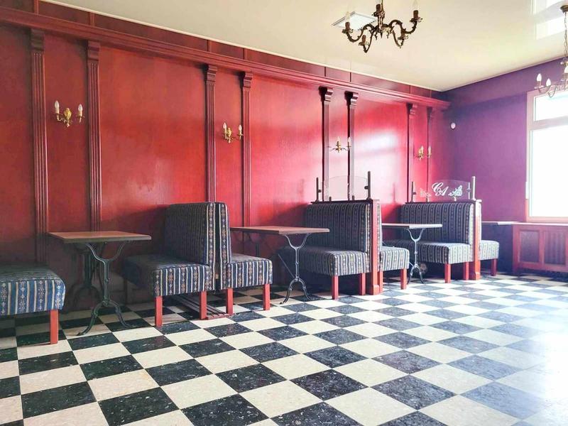 Local d'activités - 230 m² - 9 pièces