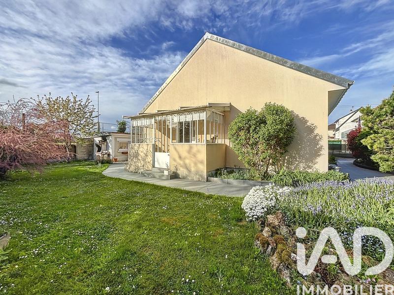 Maison - 107 m² - 5 pièces