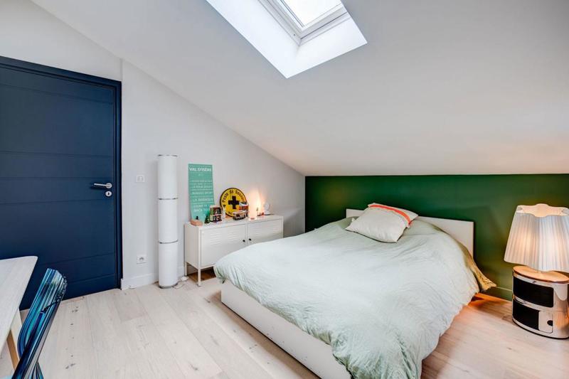 Maison - 235 m² - 9 pièces