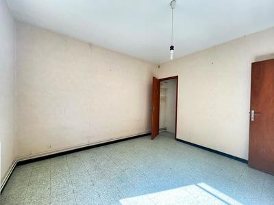 Maison - 181 m² - 9 pièces