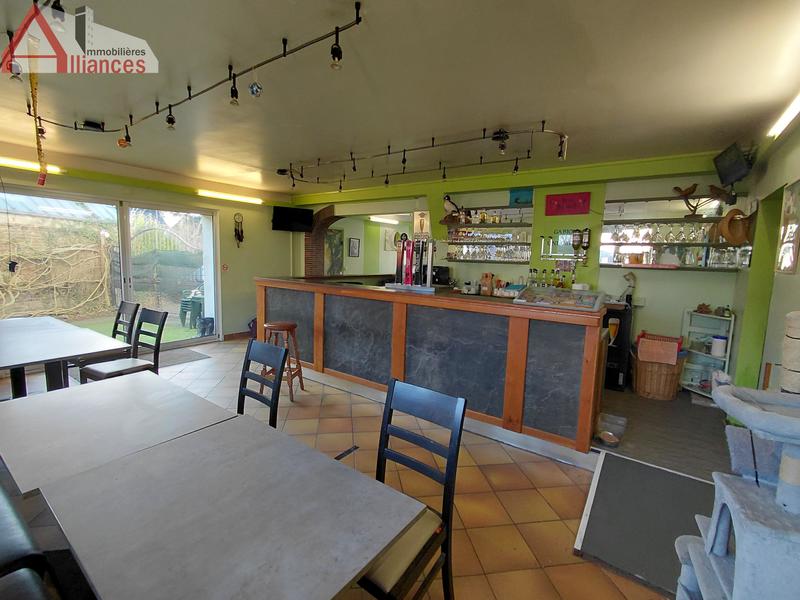 Maison - 218 m² - 9 pièces