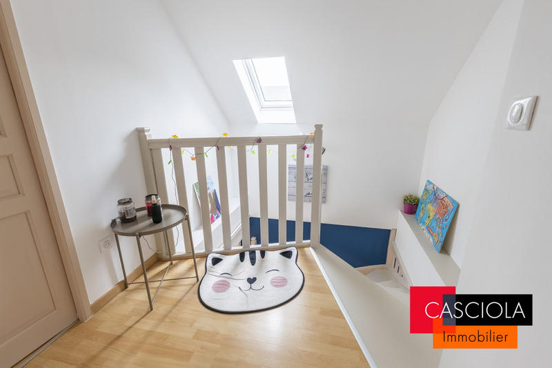 Maison - 163 m² - 7 pièces