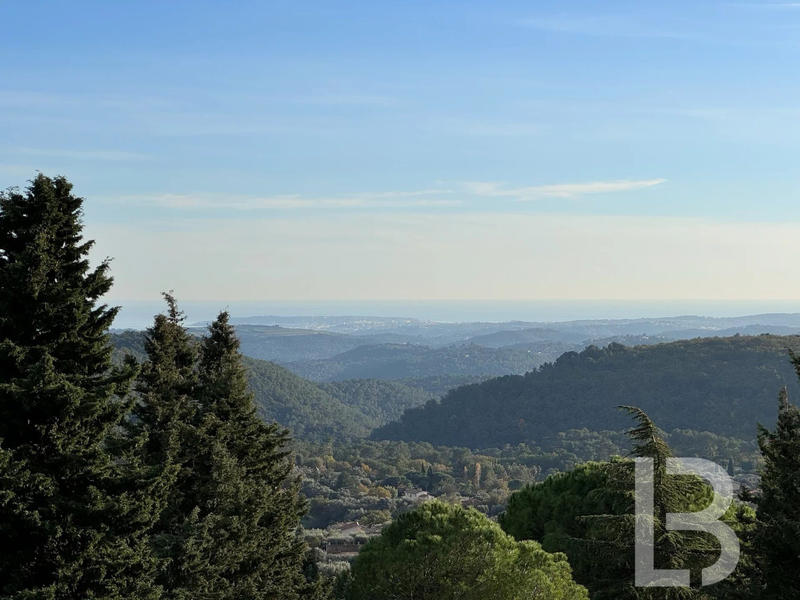 Villa - 385 m² - 11 pièces