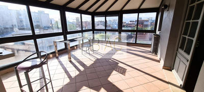 Appartement - 122 m² - 6 pièces