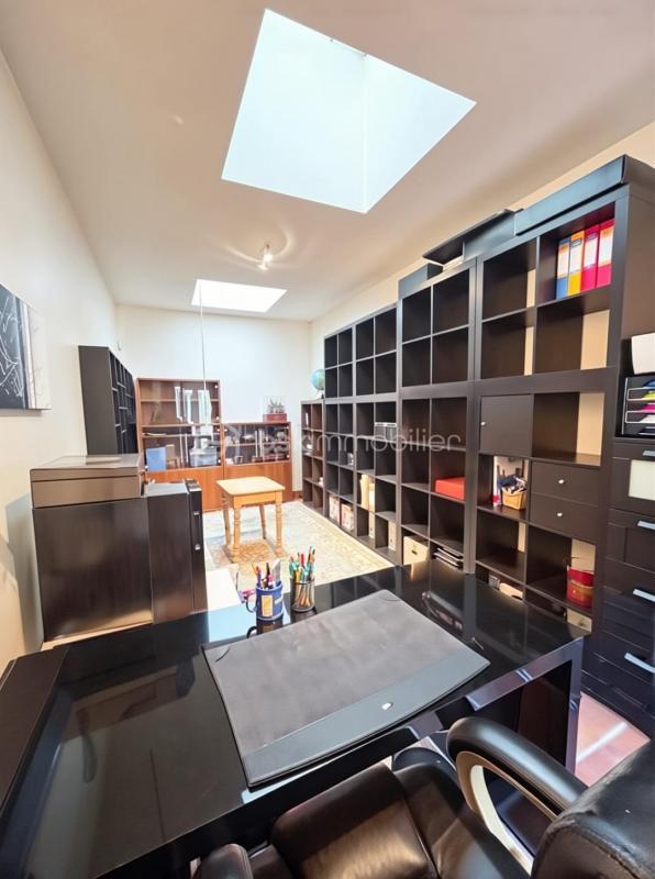 Villa - 433 m² - 12 pièces