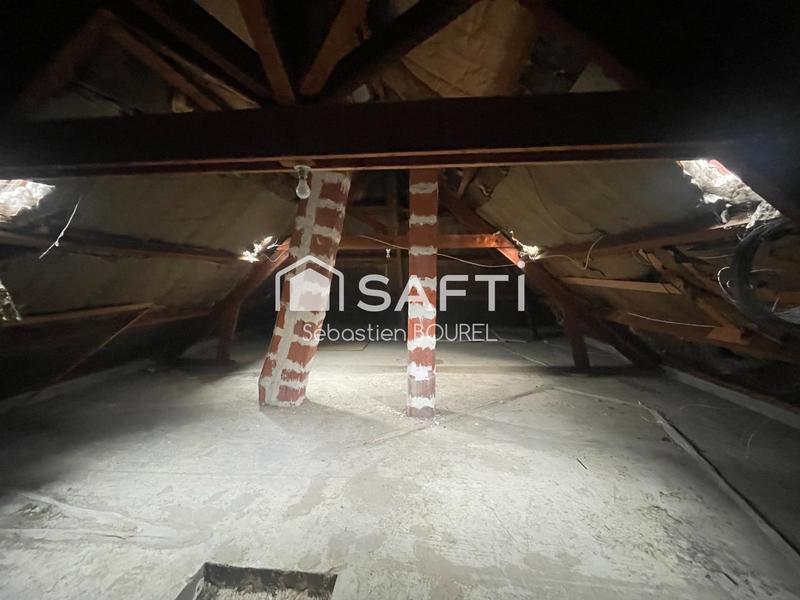 Maison - 90 m² - 5 pièces