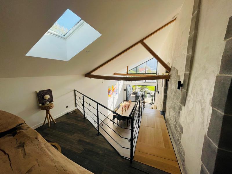 Maison - 436 m² - 11 pièces