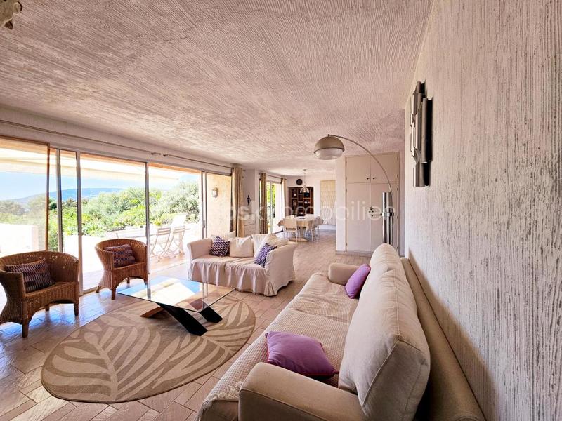 Villa - 136 m² - 5 pièces