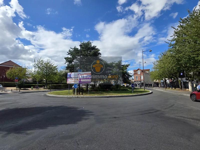 Immeuble - 122 m² - 7 pièces