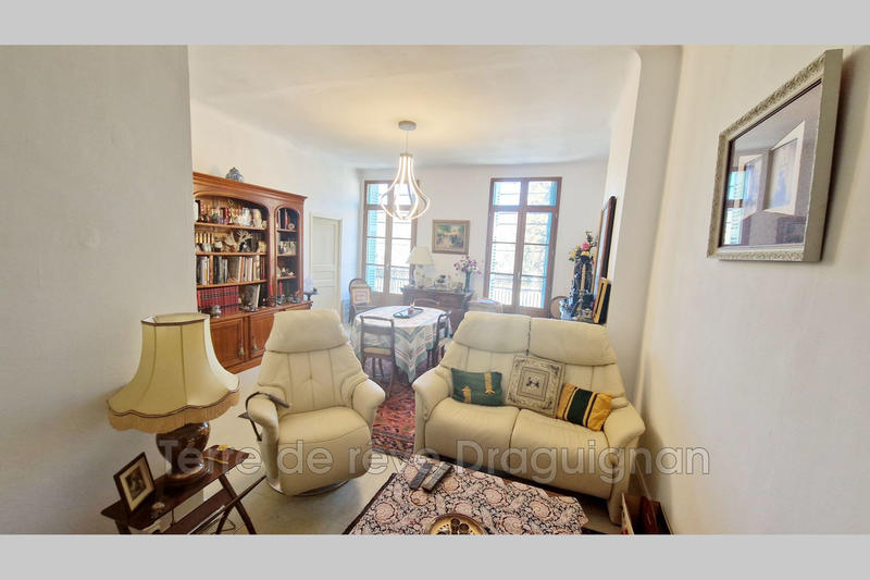 Appartement - 93 m² - 3 pièces