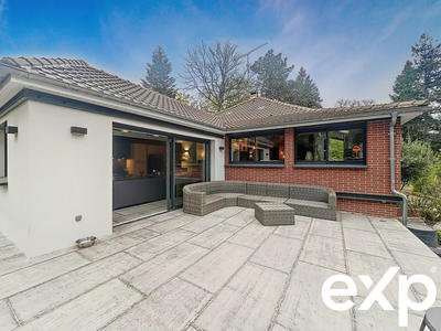 Maison - 186 m² - 7 pièces