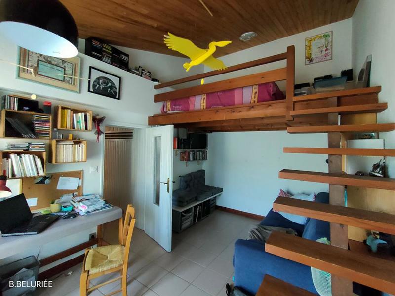 Maison - 210 m² - 12 pièces