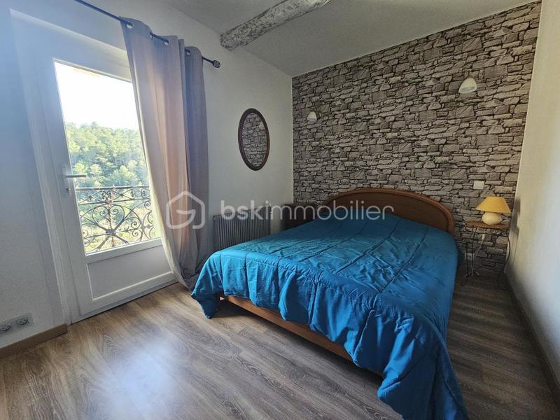 Propriété - 326 m² - 9 pièces