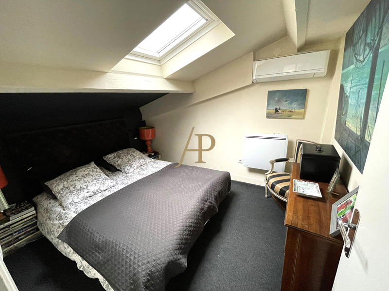 Appartement - 104 m² - 5 pièces