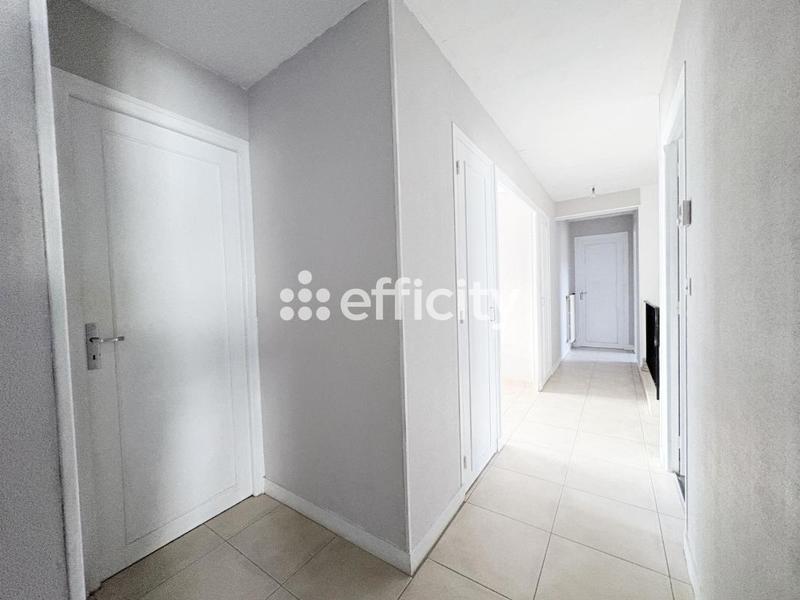 Appartement - 100 m² - 5 pièces
