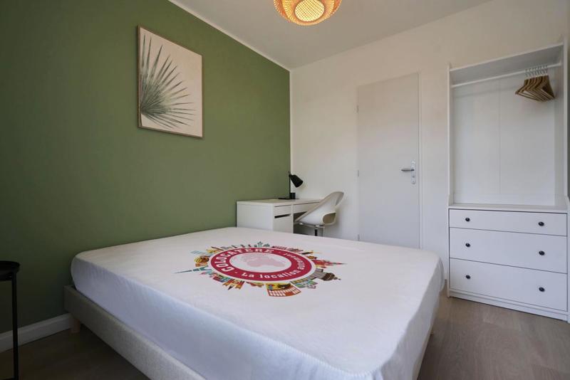 Maison - 104 m² - 6 pièces