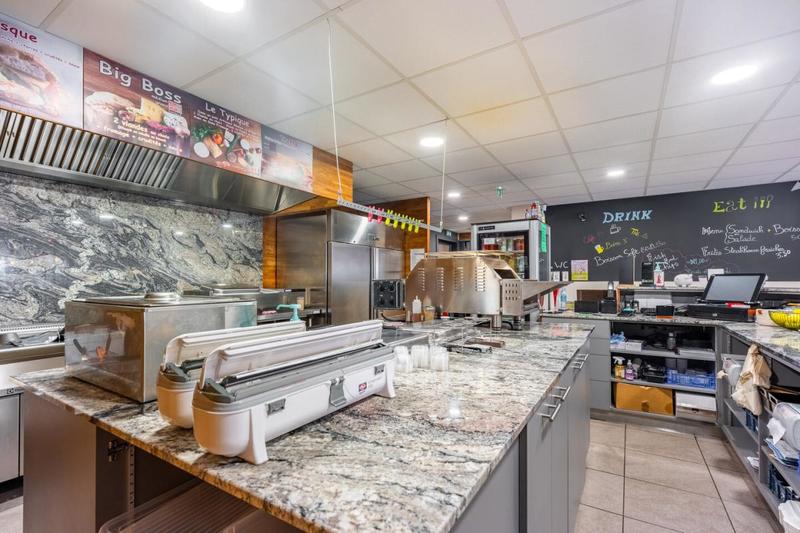 Fonds de commerce - 200 m²