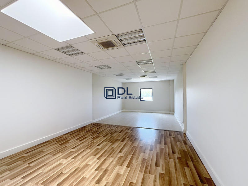 Entrepôt - 1 014 m²