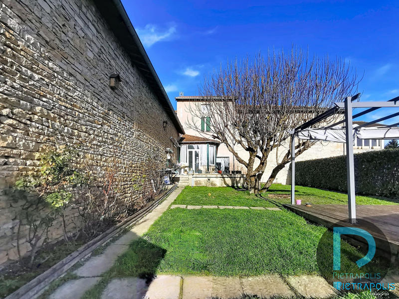 Maison ancienne - 193 m² - 6 pièces