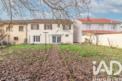 Maison - 143 m² - 6 pièces