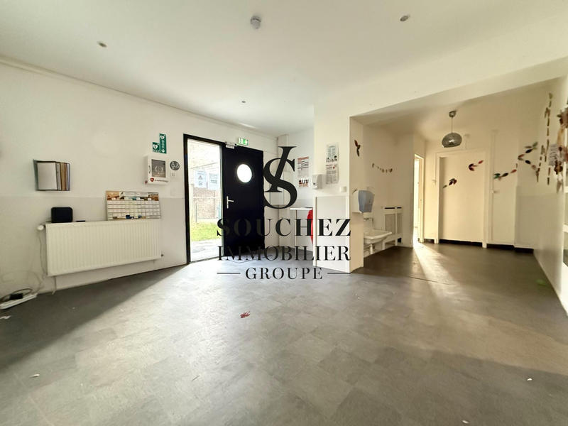 Local d'activités - 128 m² - 6 pièces