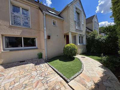 Maison - 110 m² - 6 pièces