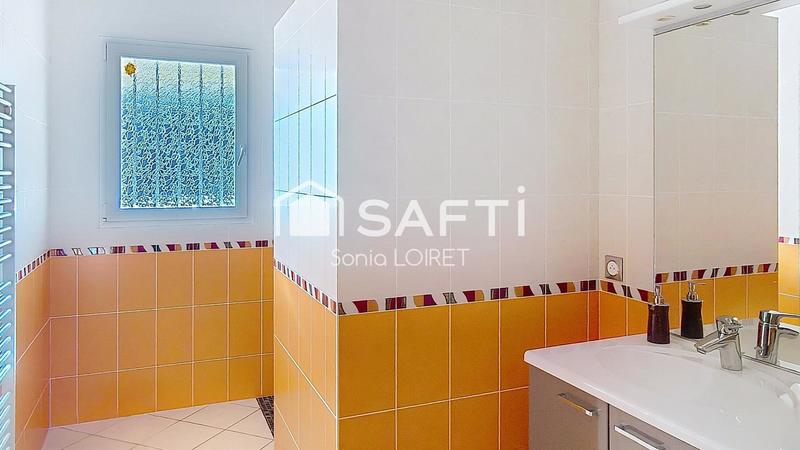 Maison - 177 m² - 6 pièces