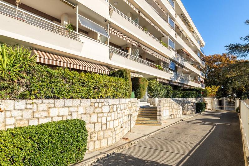 Appartement - 83 m² - 3 pièces