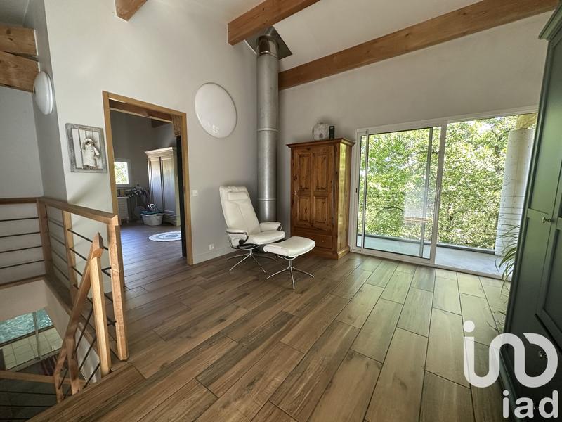 Maison - 320 m² - 8 pièces