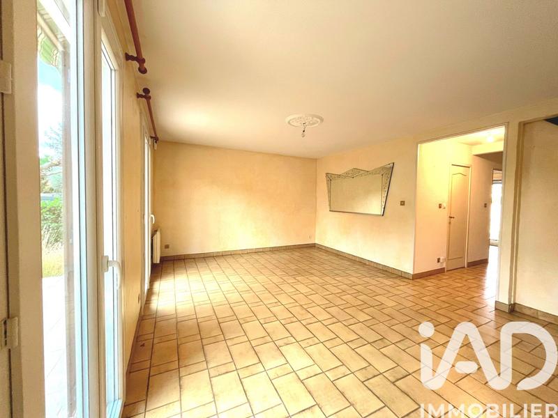 Maison - 99 m² - 5 pièces