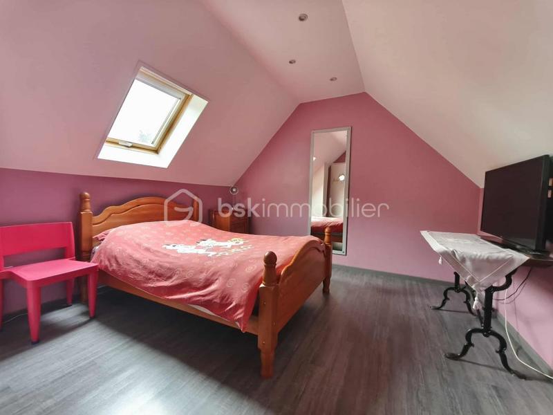 Maison - 213 m² - 8 pièces