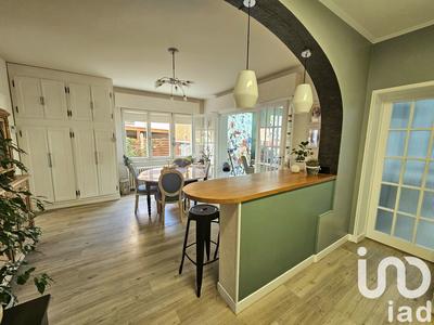 Maison - 180 m² - 7 pièces