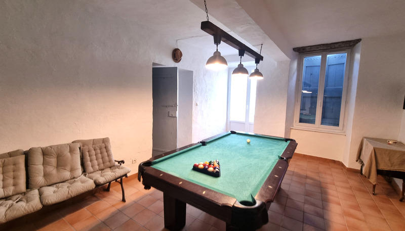 Maison - 272 m² - 10 pièces