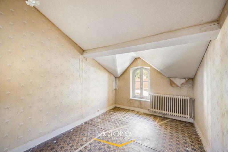 Maison - 163 m² - 7 pièces