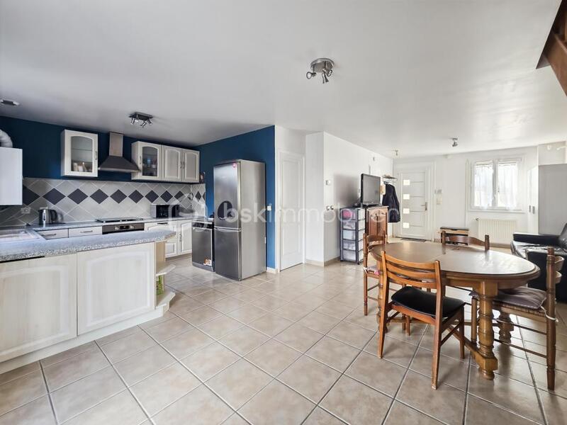 Maison - 87 m² - 5 pièces