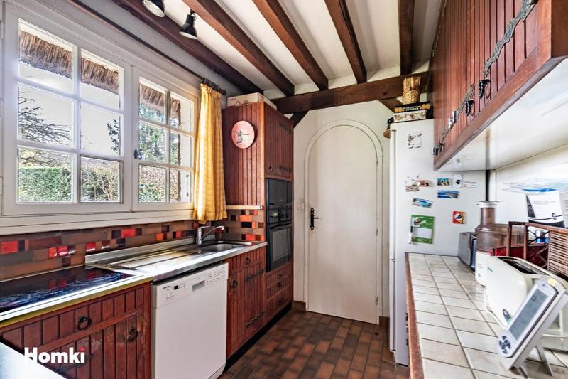 Propriété - 141 m² - 6 pièces