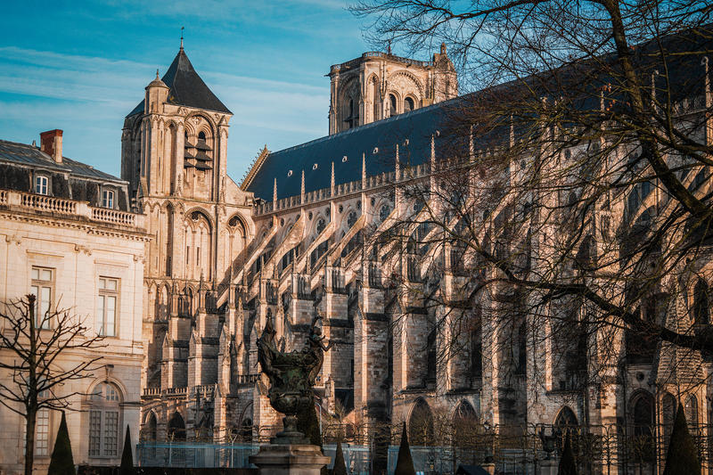 Escapade de Noël : Bourges – Val d’Auron et Cœur Historique