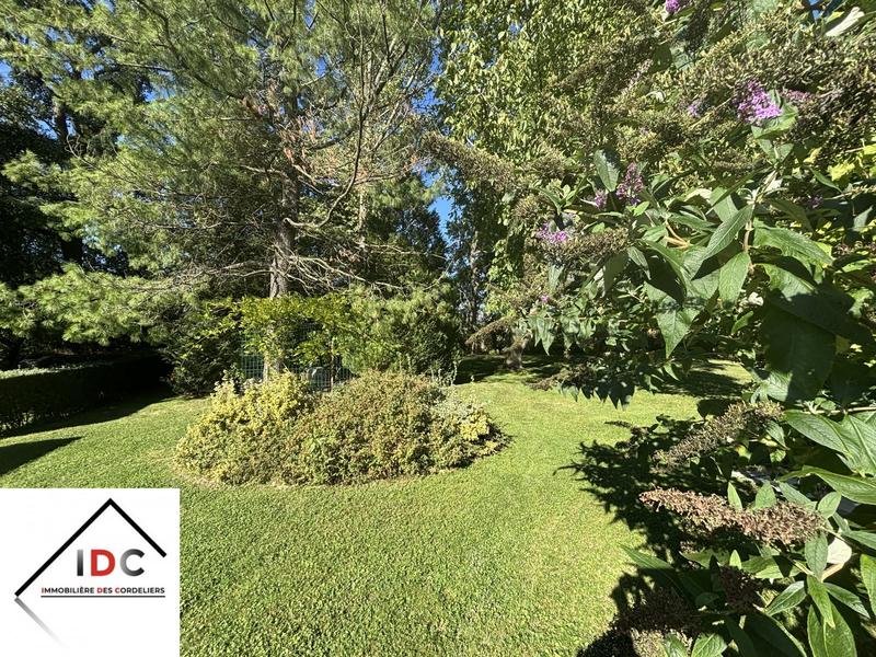 Maison - 193 m² - 7 pièces