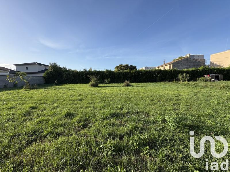 Terrain - 976 m²