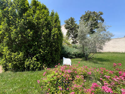 Appartement - 235 m² - 5 pièces