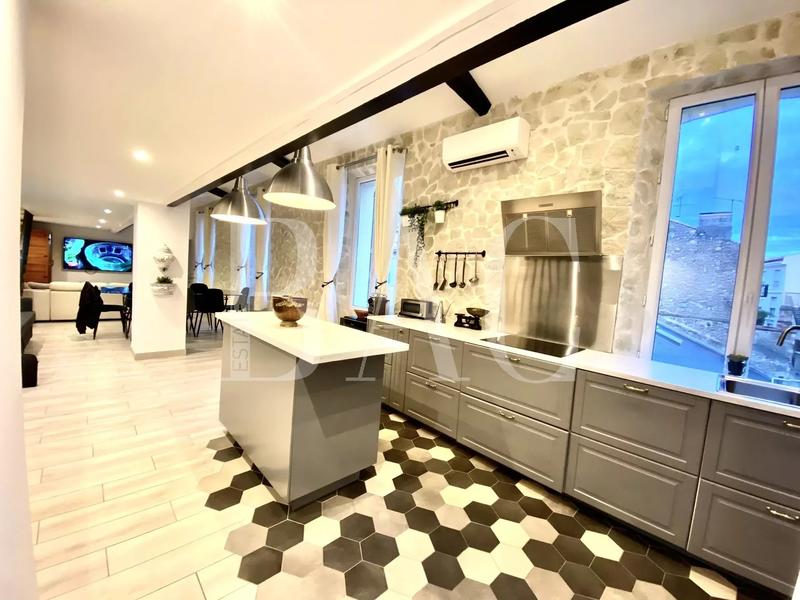 Appartement - 130 m² - 4 pièces